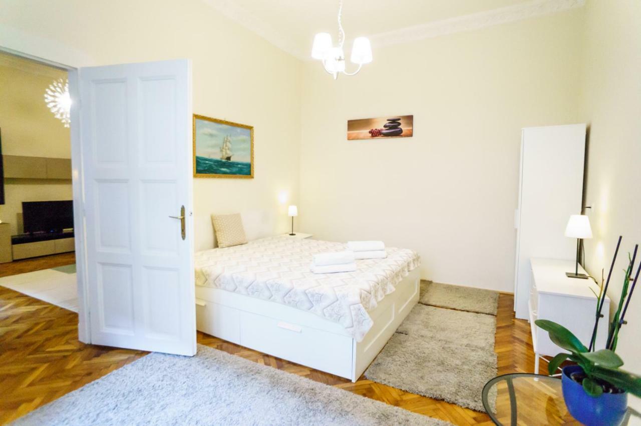 Budapest Kingdom Apartment Central & Car Parking On-Site & Aircon & Quiet & Family Friendly Екстериор снимка