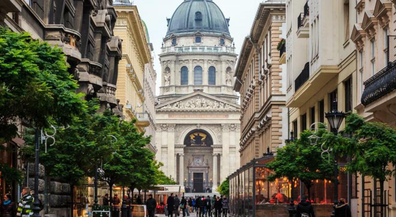 Budapest Kingdom Apartment Central & Car Parking On-Site & Aircon & Quiet & Family Friendly Екстериор снимка